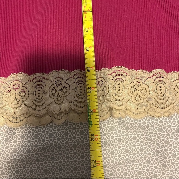 LACE DETAILED TOP - Picture 4 of 5